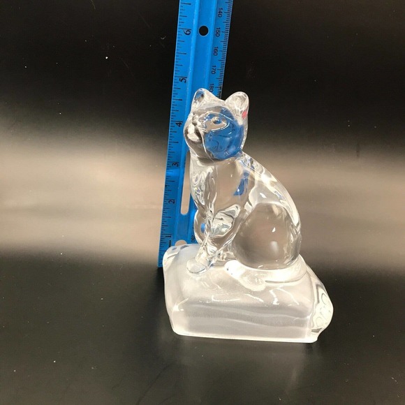 Lead Crystal Cat on Frosted Pillow Paperweight Figurine Crystal D'Arques - Picture 9 of 10